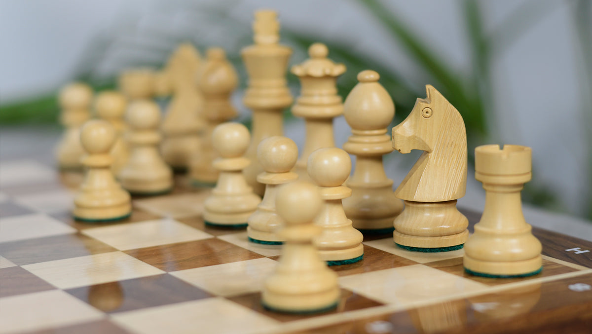 German Knight Tournament Series Staunton Chess Pieces in Ebonized Boxwood & Box Wood - 3" King