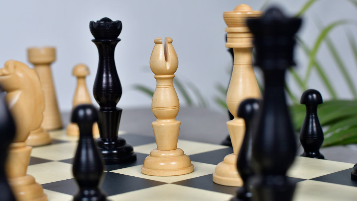 The Grand Divan Chess Pieces from the Famous Simpson's-in-the-Strand in Ebony & Boxwood - 4.2" King