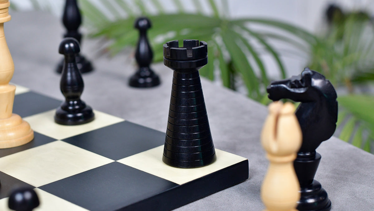 The Grand Divan Chess Pieces from the Famous Simpson's-in-the-Strand in Ebony & Boxwood - 4.2" King