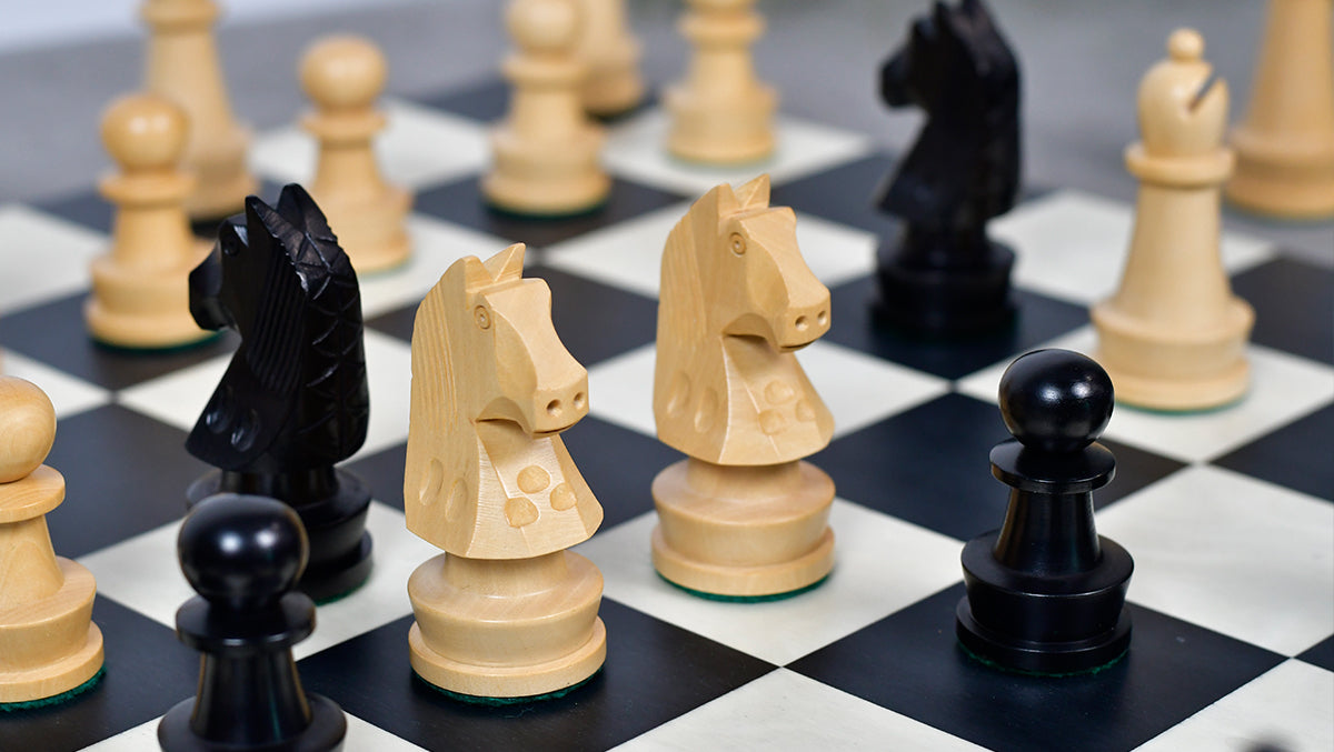 The Championship Series Staunton Chess Pieces in Ebonized Boxwood & Natural Boxwood - 3.75" King