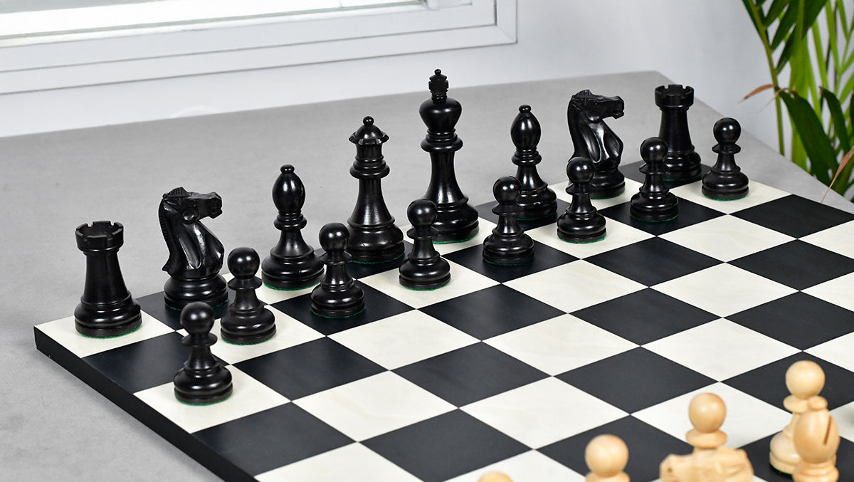 American Staunton Series Weighted Tournament Chess Pieces in Ebonized Boxwood & Boxwood - 4.1" King