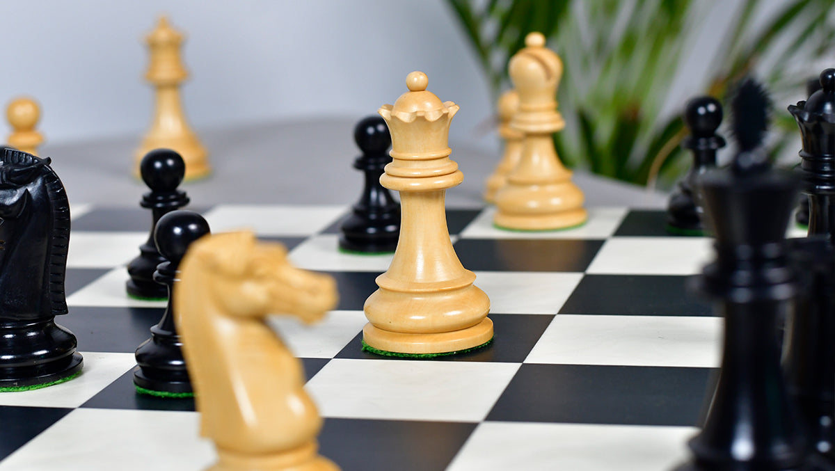 British Chess Company (BCC) Popular Staunton Double Collared Chess Pieces in Ebony & Boxwood - 4.2" King