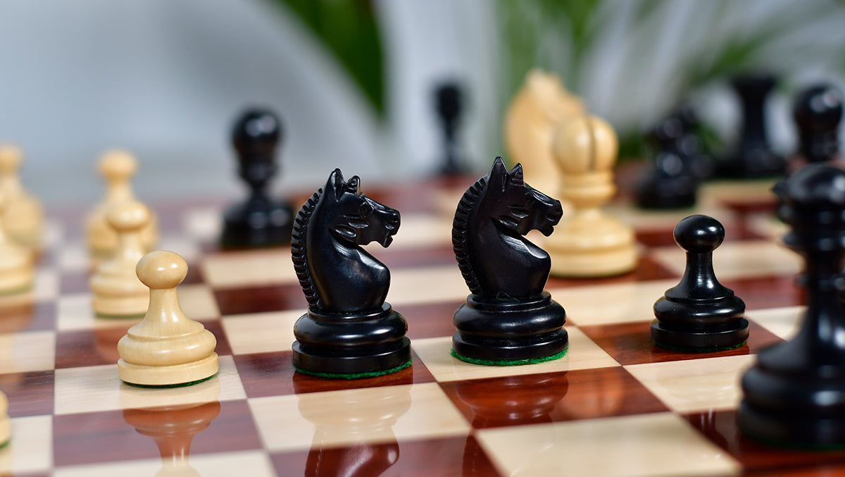 Vintage 1930 Knubbel Analysis Chess Pieces in Ebonized and Natural Boxwood - 3" King