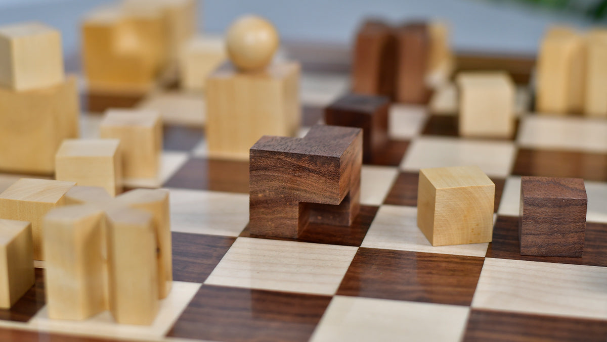 1924 Josef Hartwig Bauhaus Chess Pieces in Sheesham and Boxwood - 1.9" King