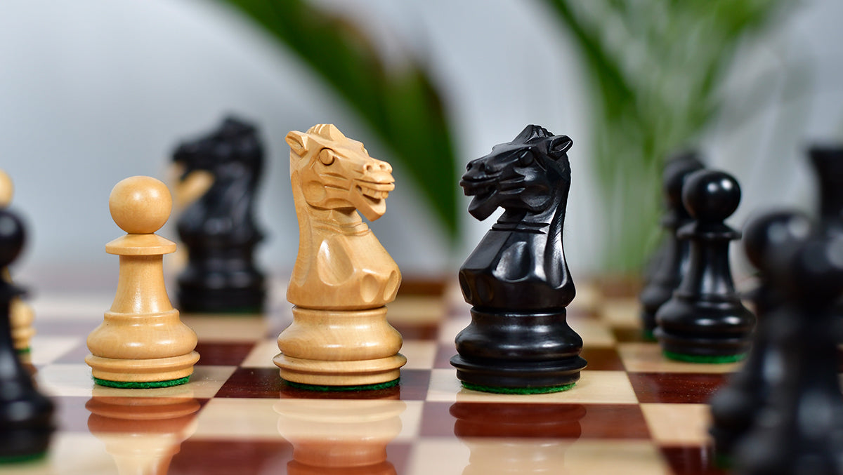 Laughing Knight Staunton Series Chess Pieces in Ebonized & Boxwood - 3.0" King
