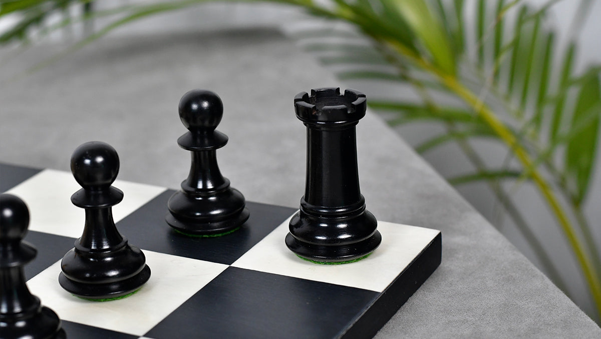 The Old Romeo Staunton Series Weighted Chess Pieces in Ebony & Box Wood - 3.8" King