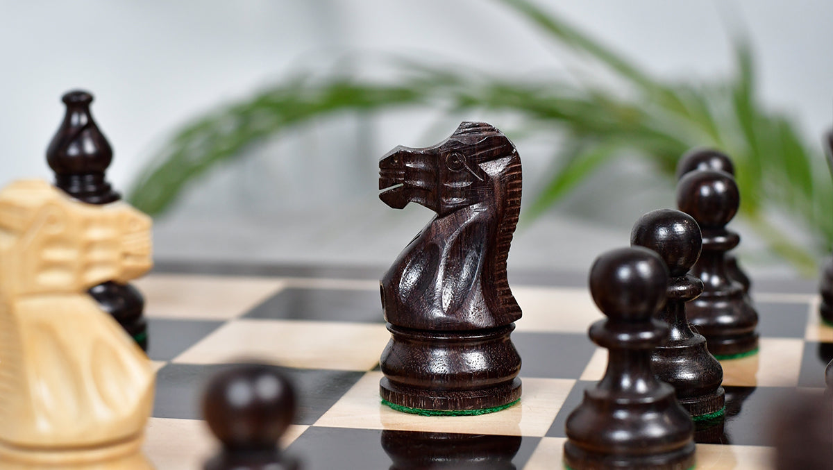Smokey Staunton Series Chess Pieces in Rosewood & Boxwood - 3.8" King