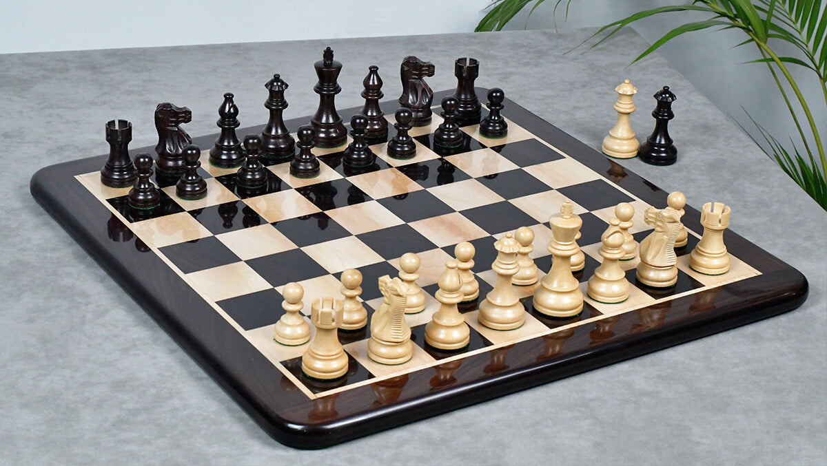 Smokey Staunton Series Chess Pieces in Rosewood & Boxwood - 3.8" King