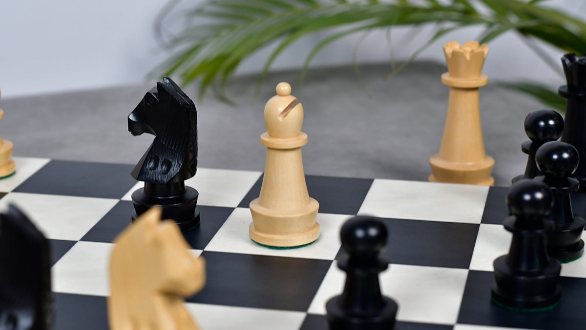The Championship Series Staunton Chess Pieces in Ebonized Boxwood & Natural Boxwood - 3.75" King