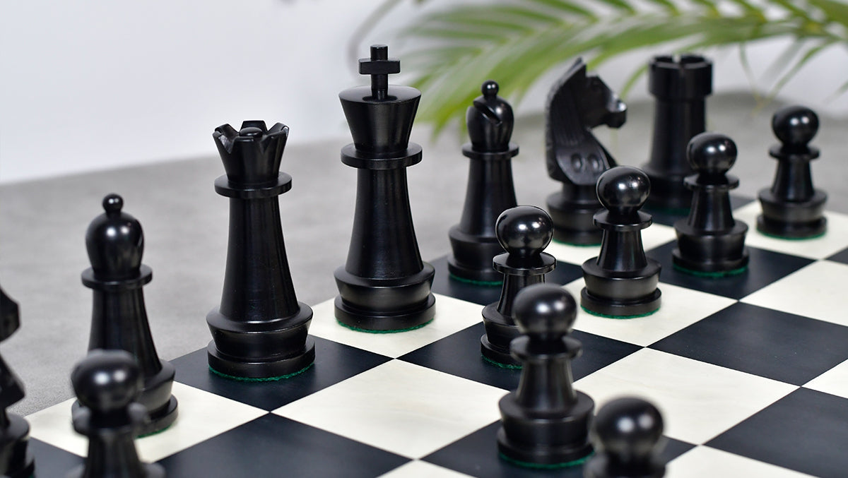 The Championship Series Staunton Chess Pieces in Ebonized Boxwood & Natural Boxwood - 3.75" King