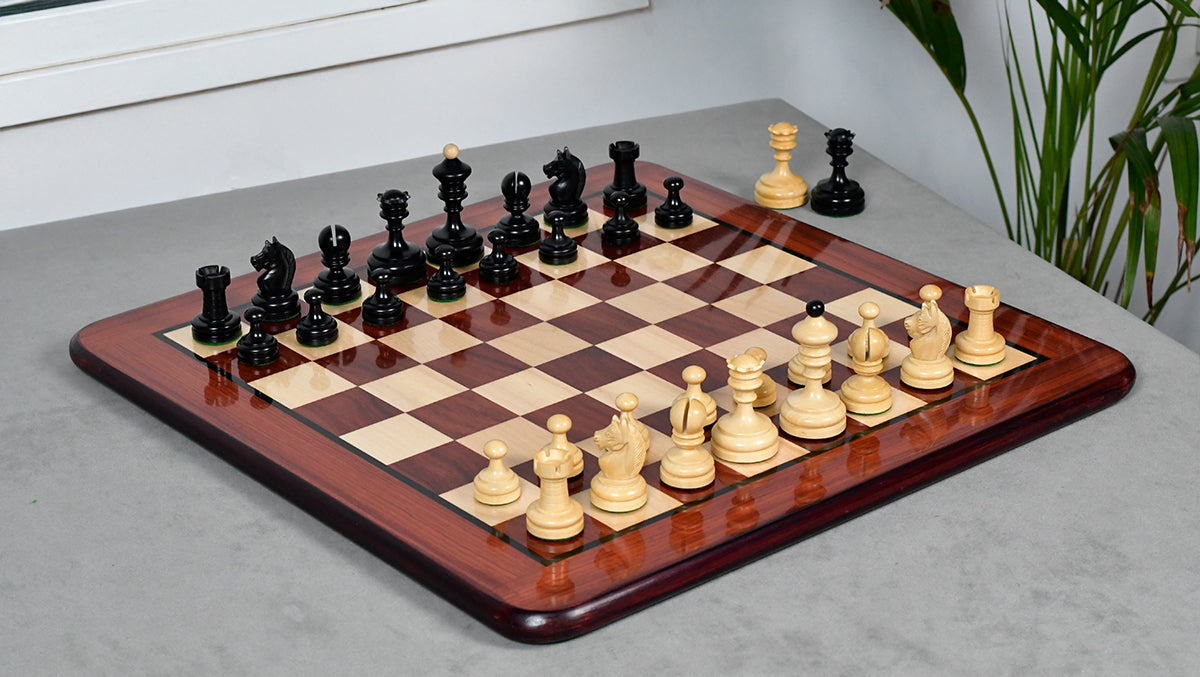 Vintage 1930 Knubbel Analysis Chess Pieces in Ebonized and Natural Boxwood - 3" King