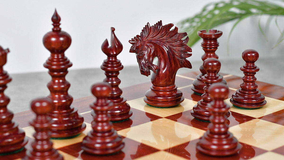 St. Petersburg Luxury Artisan Series Chess Pieces in Bud Rosewood / Boxwood - 4.3" King