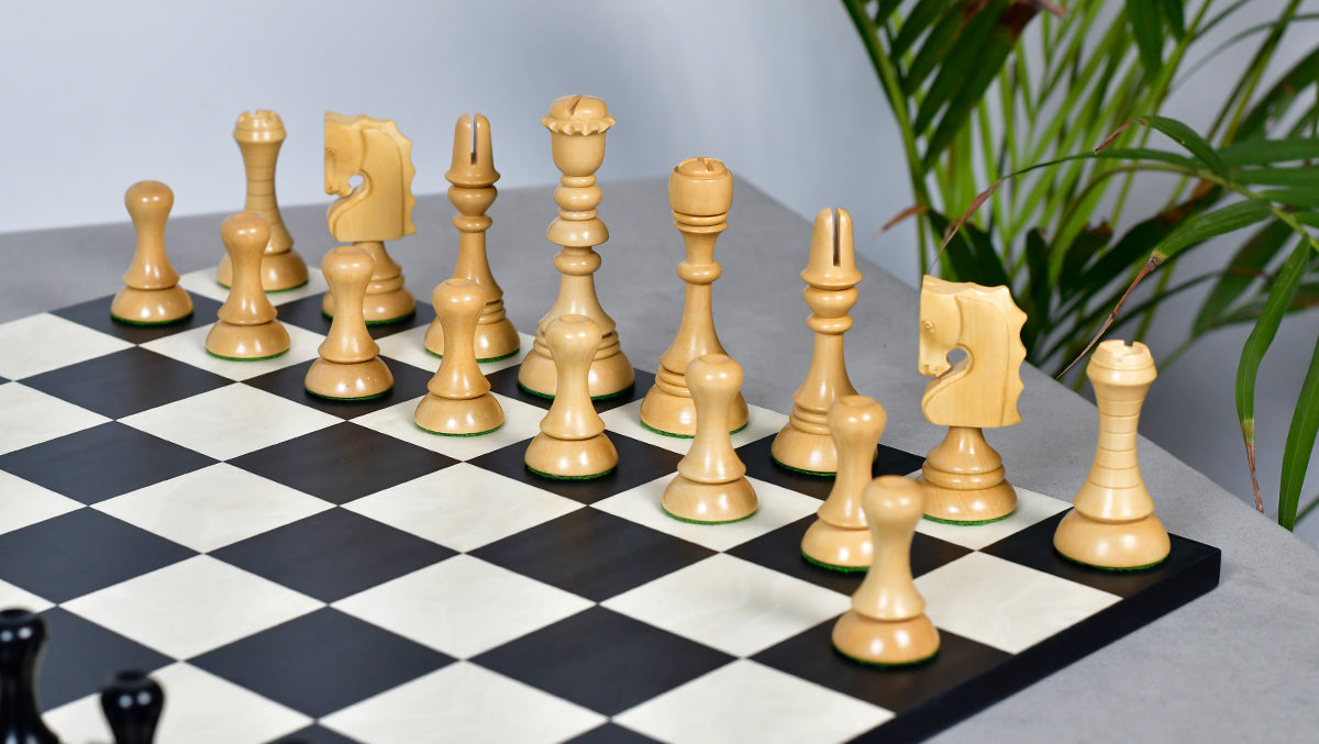 Historic 1929 Barcelona "Joc Catalan" Chess Pieces in Ebony & Boxwood - 4.3" King