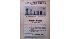 Vintage 1930 Knubbel Analysis Chess Pieces in Stained Crimson and Boxwood - 3" King