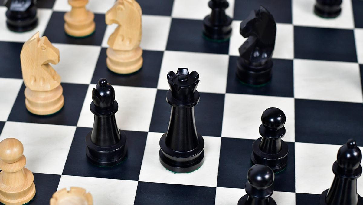 The Championship Series Staunton Chess Pieces in Ebonized Boxwood & Natural Boxwood - 3.75" King