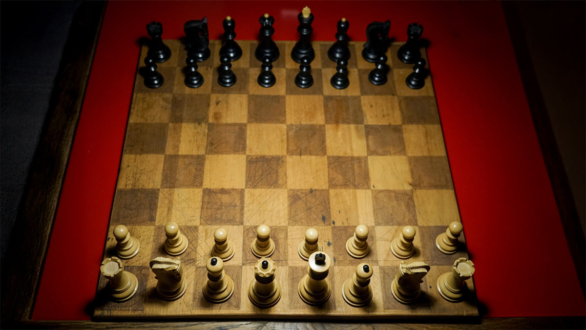 1959 World Chess Championship Russian Zagreb Weighted 4.14" Chess Pieces in Ebonized Boxwood / Natural Boxwood - 1300 GMS