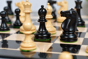 1972 Fischer-Spassky Staunton Pattern Chess Pieces V2.0 in Ebonized Boxwood & Natural Boxwood - 3.7" King