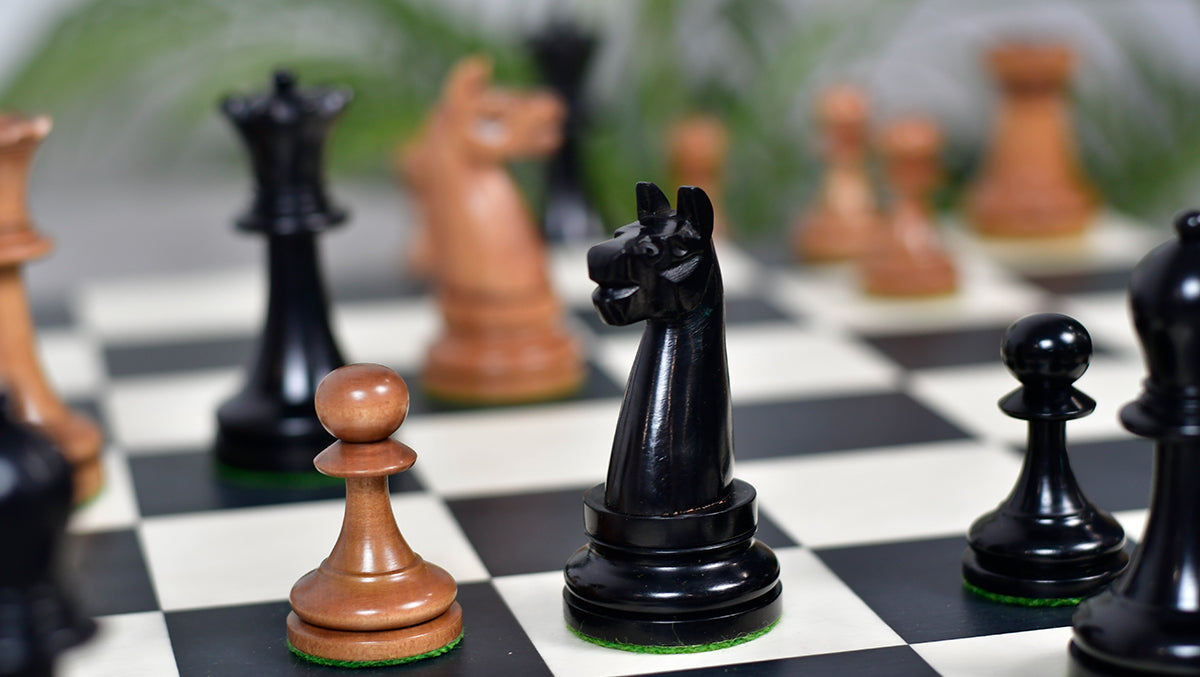 1900s' American Chess Company Reproduction Tournament Chess Set -  Black Ebonized & Antiqued Boxwood 3.8" King