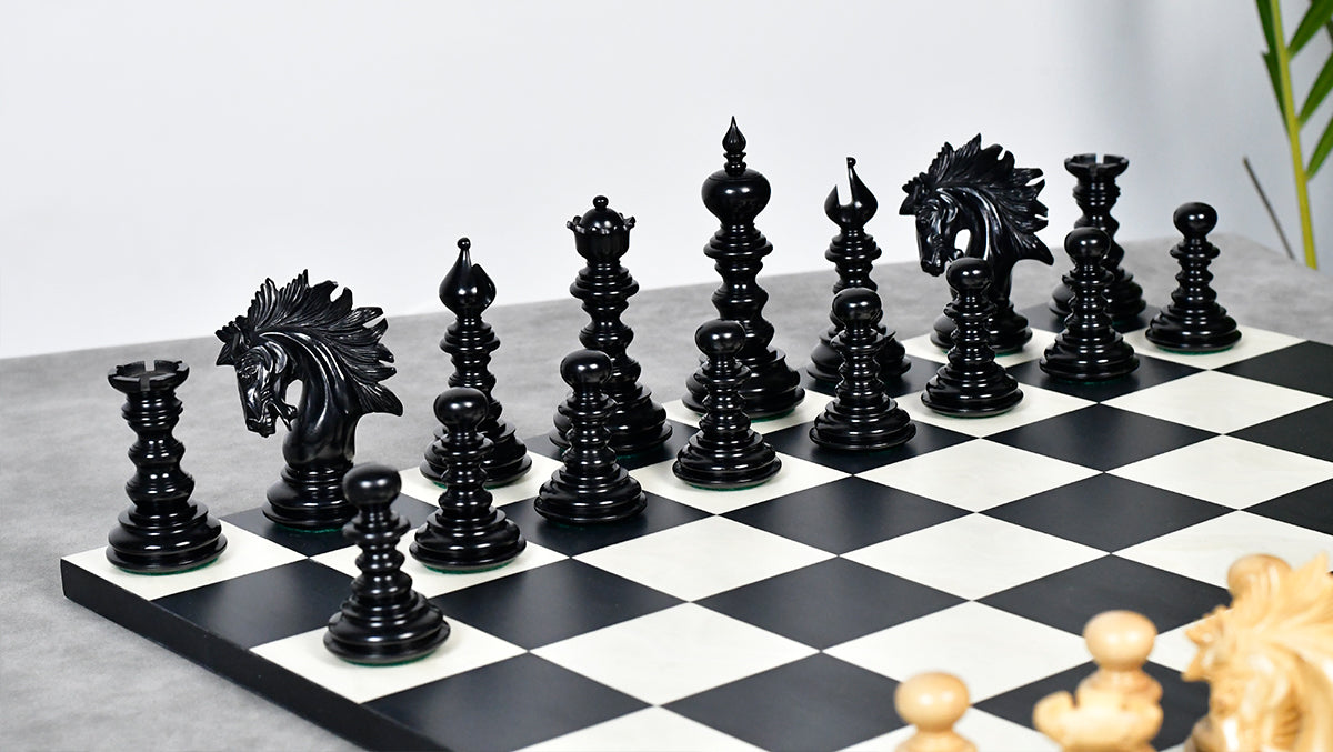 St. Petersburg Artisan Series Luxury Chess Pieces in Ebony / Boxwood - 4.3" King | Weight - 1934 Grams