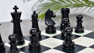 The Championship Series Staunton Chess Pieces in Ebonized Boxwood & Natural Boxwood - 3.75" King