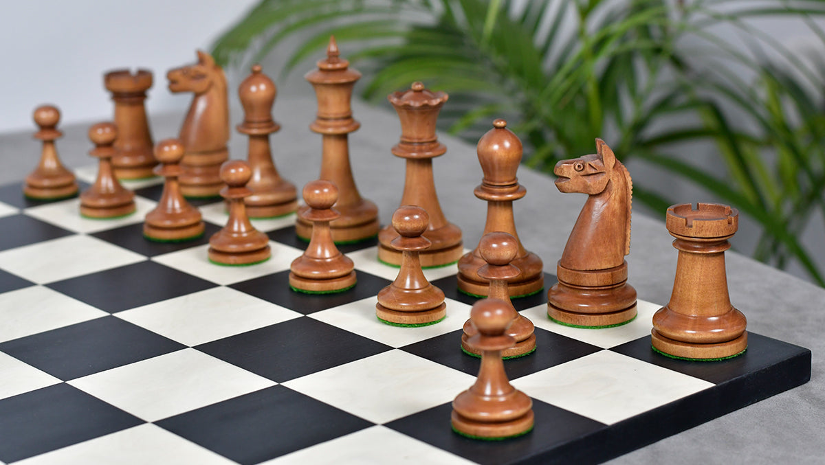 1900s' American Chess Company Reproduction Tournament Chess Set -  Black Ebonized & Antiqued Boxwood 3.8" King
