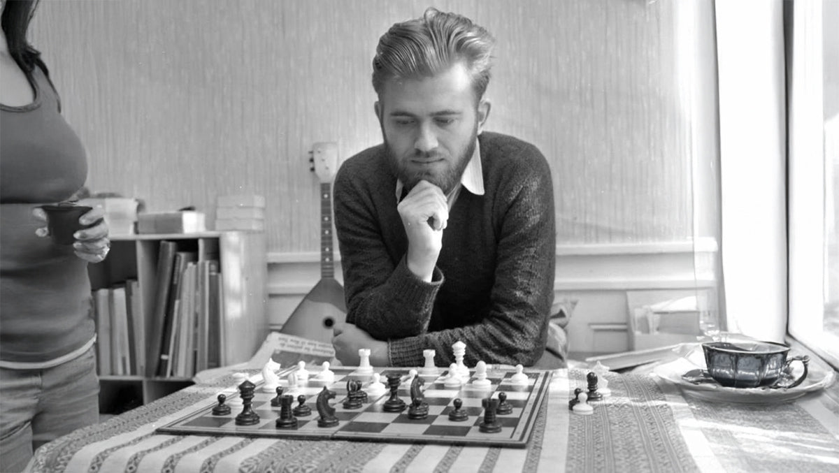 Vintage 1930 Knubbel Analysis Chess Pieces in Ebonized and Natural Boxwood - 3" King