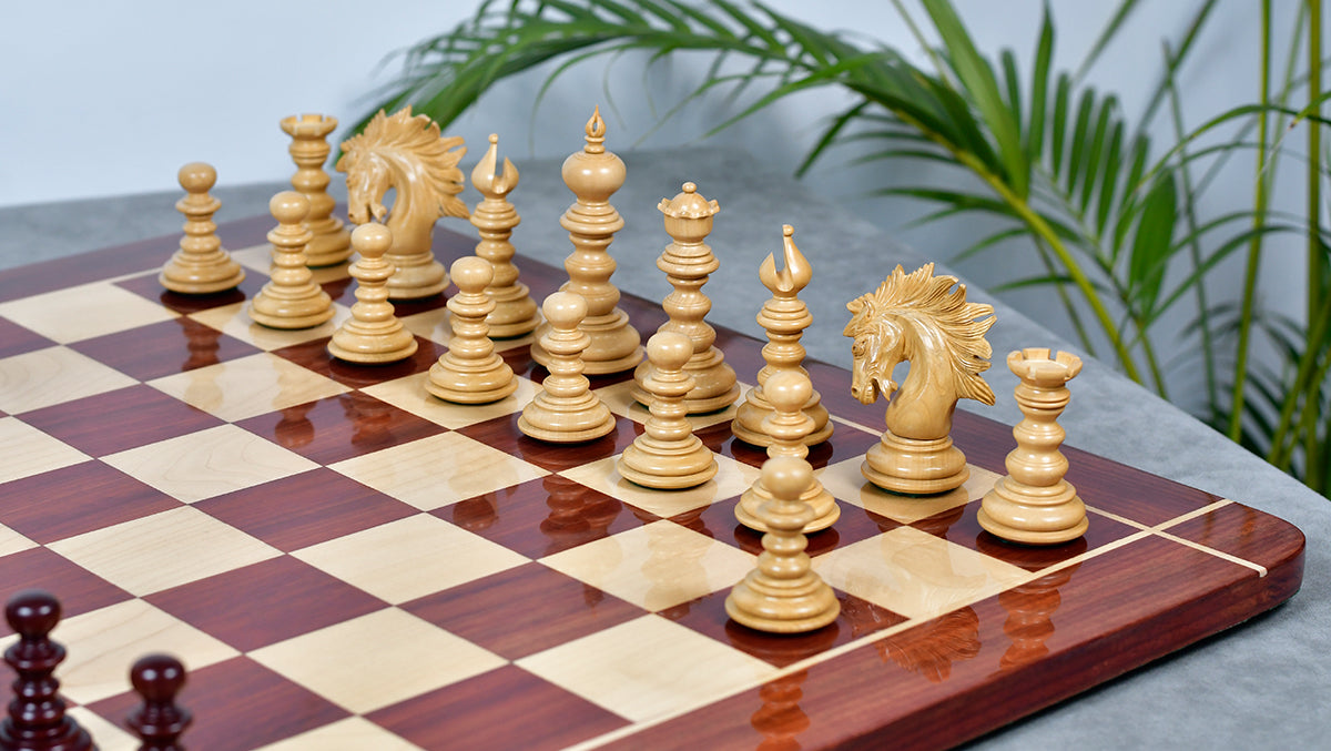 St. Petersburg Luxury Artisan Series Chess Pieces in Bud Rosewood / Boxwood - 4.3" King