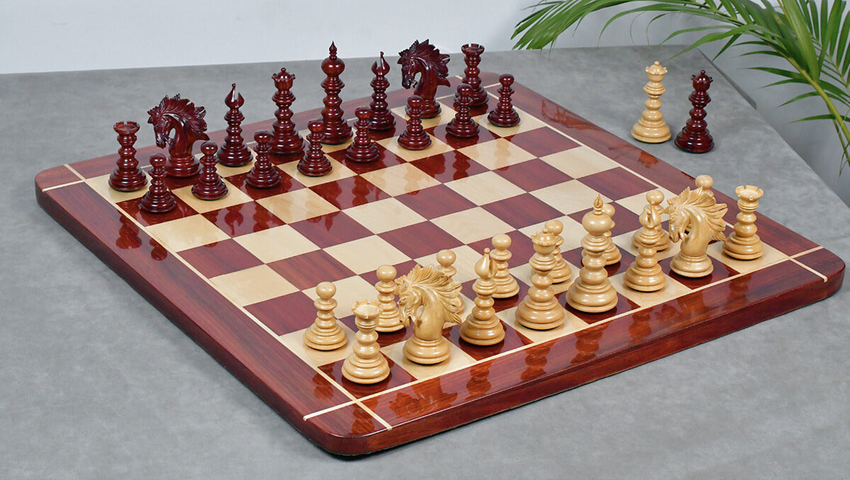 St. Petersburg Luxury Artisan Series Chess Pieces in Bud Rosewood / Boxwood - 4.3" King