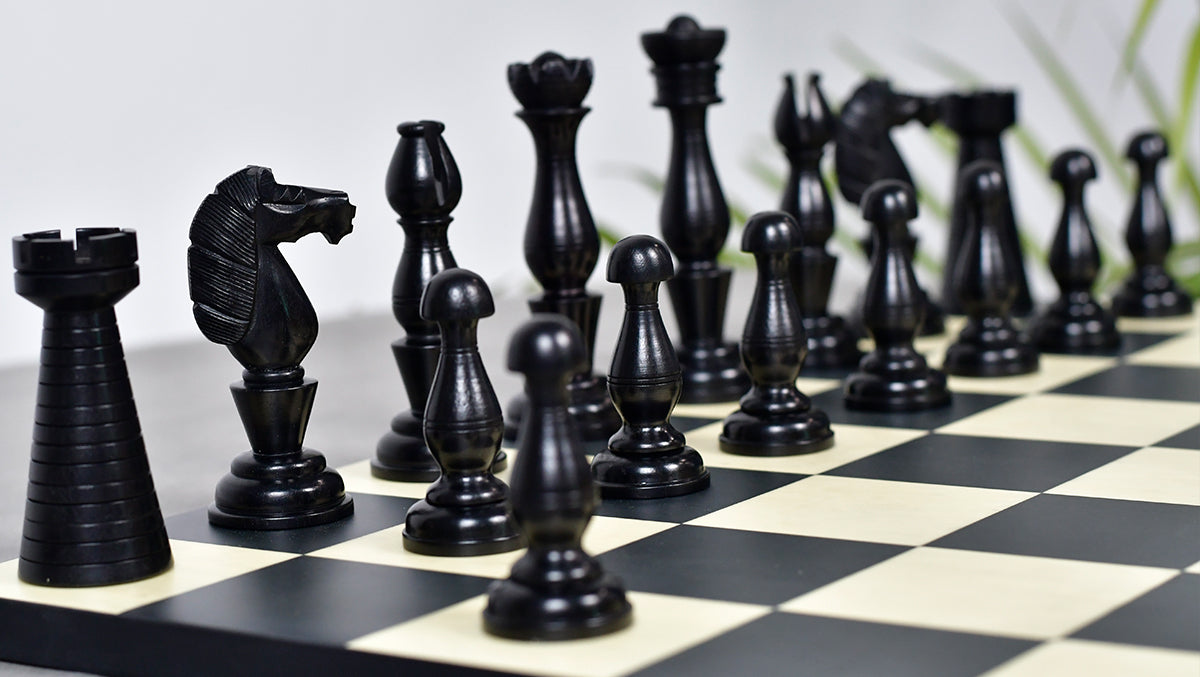 The Grand Divan Chess Pieces from the Famous Simpson's-in-the-Strand in Ebony & Boxwood - 4.2" King