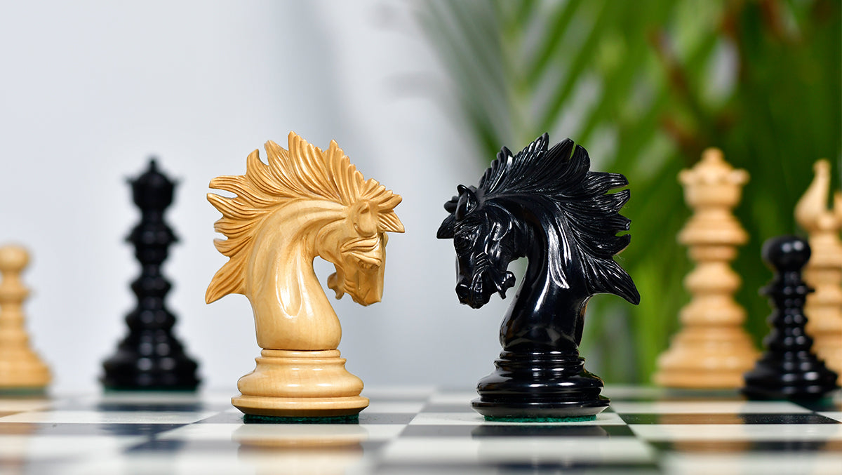 St. Petersburg Artisan Series Luxury Chess Pieces in Ebony / Boxwood - 4.3" King | Weight - 1934 Grams