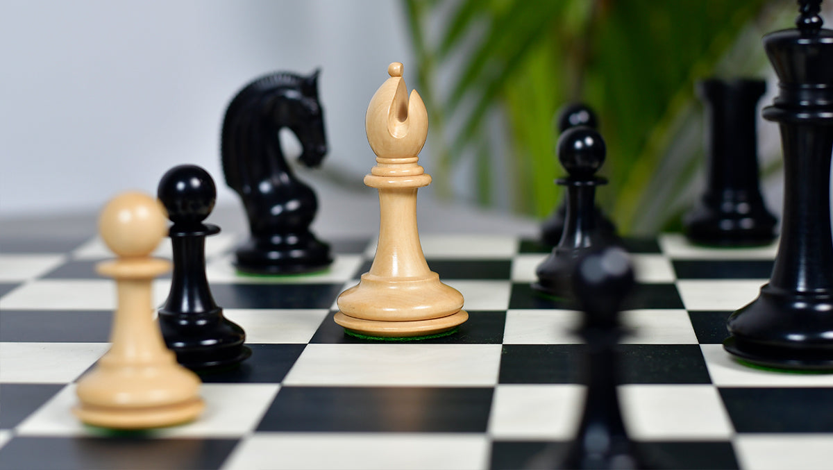 The Red Rum Luxury Staunton Series Chess Pieces in Ebony / Boxwood - 4.4" King
