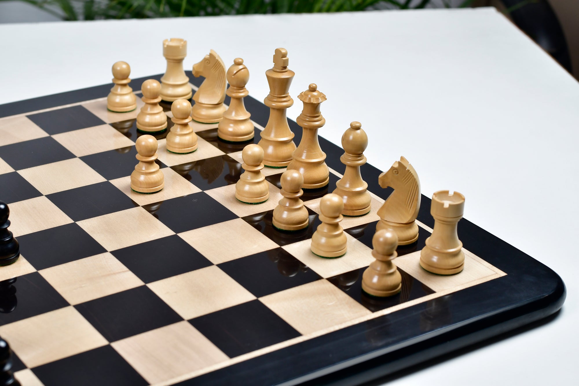 The FIDE Approved Tournament Wooden Chess Pieces in Ebonized Boxwood & Boxwood 3.75" Inch King - 1050 Gms Weight