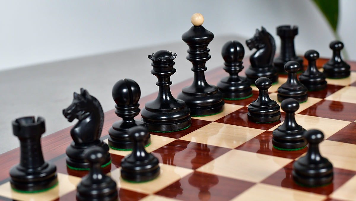 Vintage 1930 Knubbel Analysis Chess Pieces in Ebonized and Natural Boxwood - 3" King