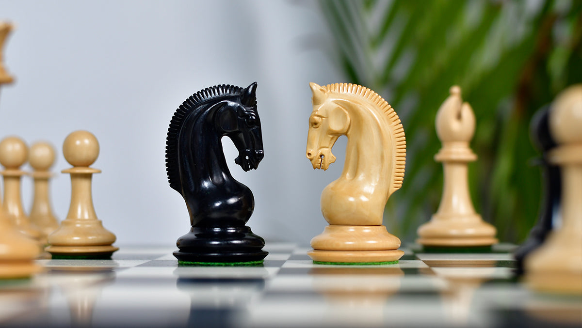 The Red Rum Luxury Staunton Series Chess Pieces in Ebony / Boxwood - 4.4" King
