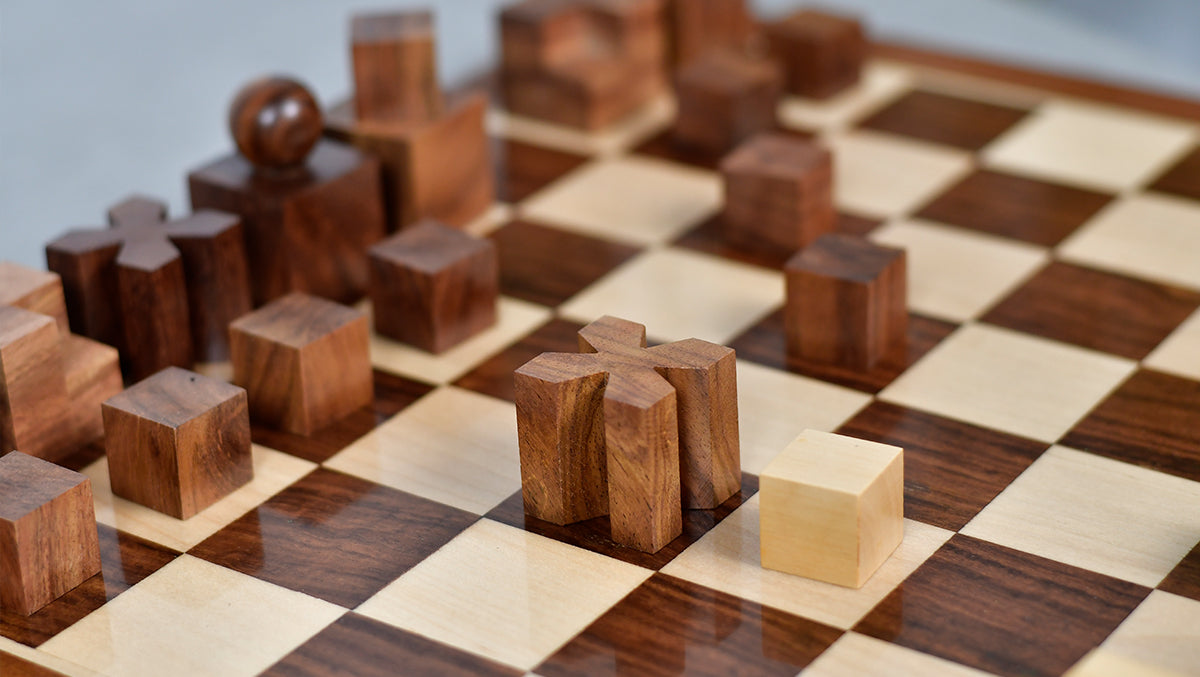 1924 Josef Hartwig Bauhaus Chess Pieces in Sheesham and Boxwood - 1.9" King
