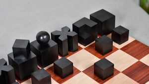 1924 Josef Hartwig Bauhaus Chess Pieces in Ebonized Boxwood & Natural Boxwood - 1.9" King
