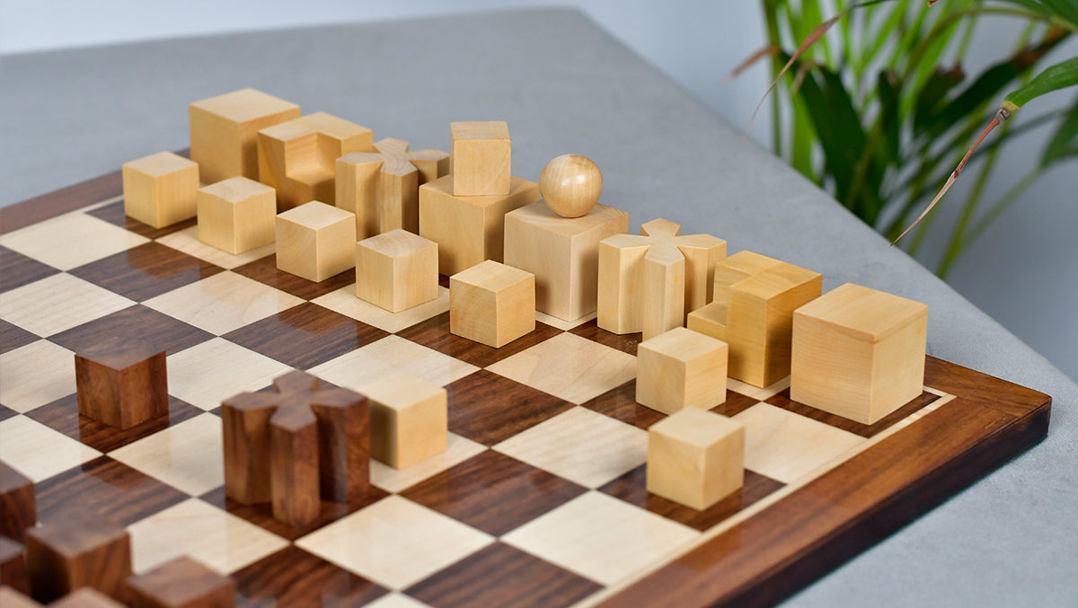 1924 Josef Hartwig Bauhaus Chess Pieces in Sheesham and Boxwood - 1.9" King