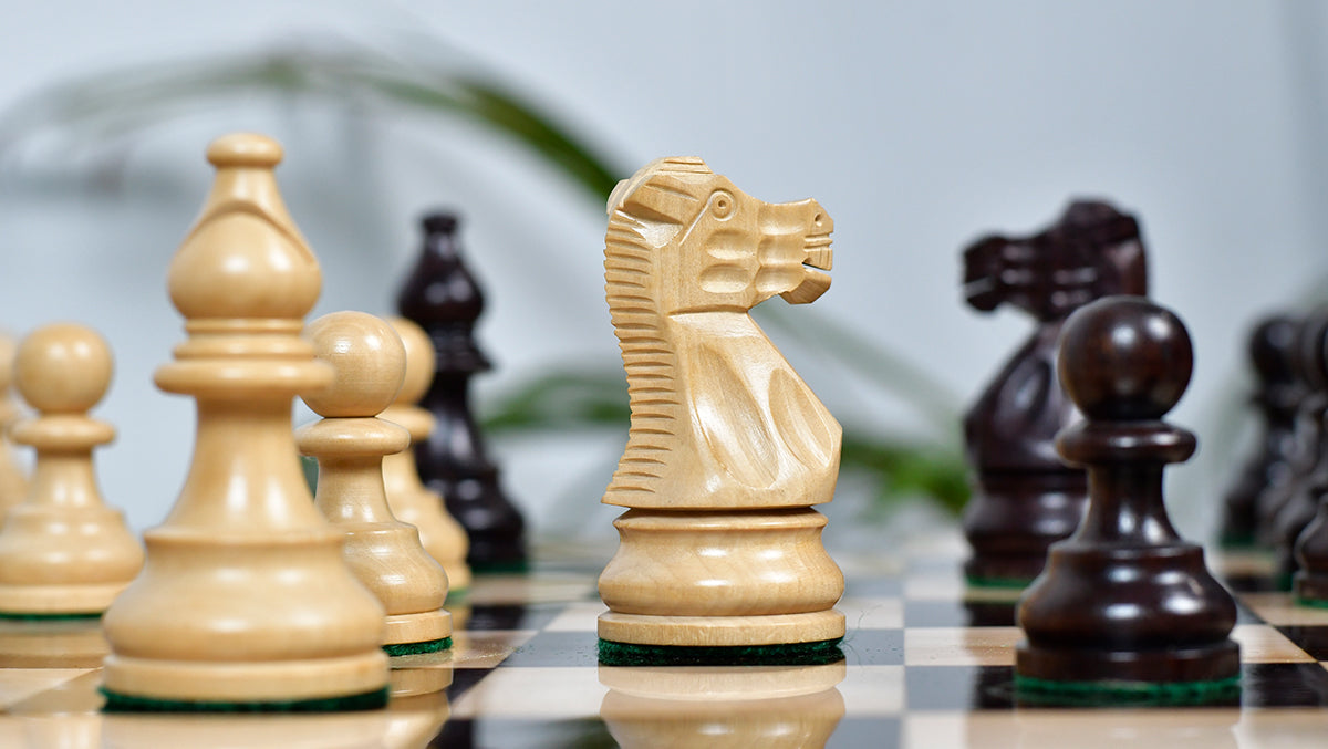 Smokey Staunton Series Chess Pieces in Rosewood & Boxwood - 3.8" King