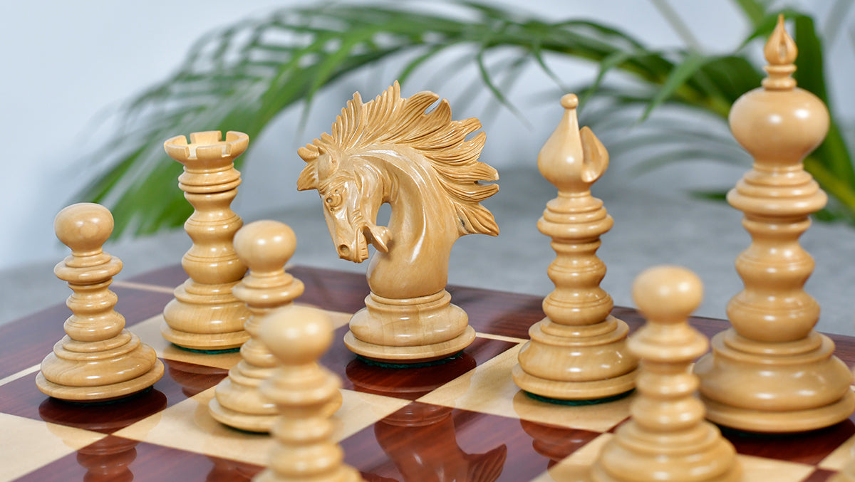 St. Petersburg Luxury Artisan Series Chess Pieces in Bud Rosewood / Boxwood - 4.3" King