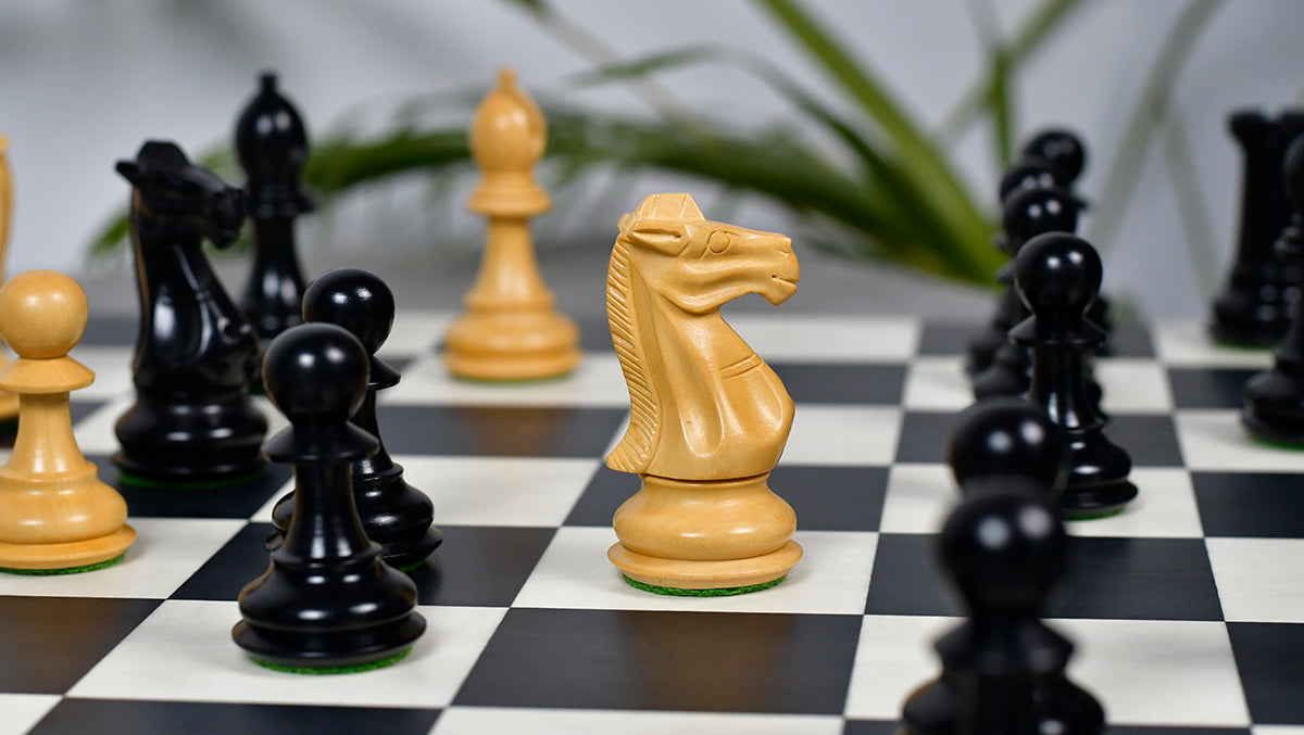 The Old Romeo Staunton Series Weighted Chess Pieces in Ebony & Box Wood - 3.8" King
