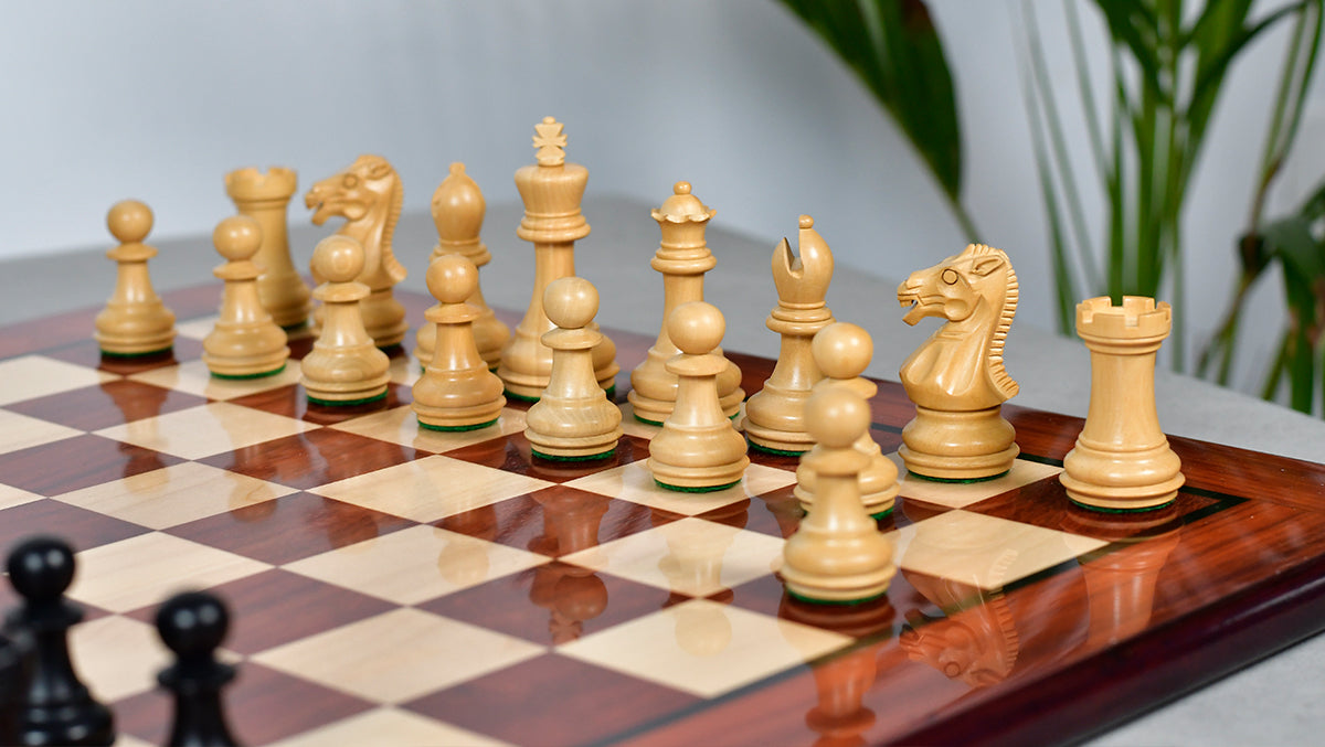 Laughing Knight Staunton Series Chess Pieces in Ebonized & Boxwood - 3.0" King