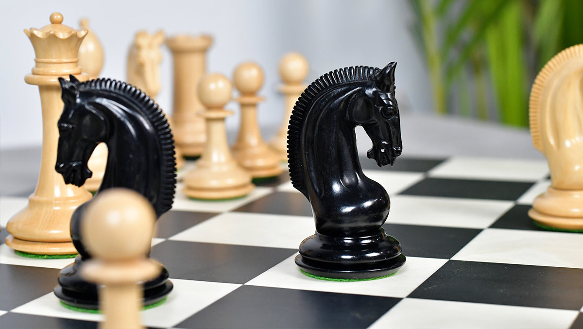 The Red Rum Luxury Staunton Series Chess Pieces in Ebony / Boxwood - 4.4" King
