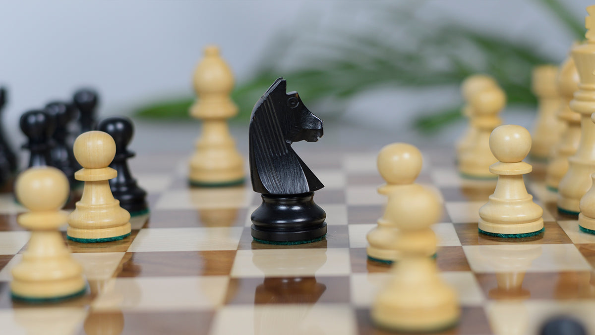 German Knight Tournament Series Staunton Chess Pieces in Ebonized Boxwood & Box Wood - 3" King