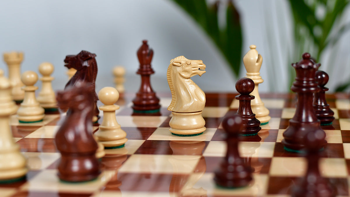Classic 101 Staunton Series Club Size Weighted Chess Pieces in Bud Rosewood & BoxWood - 3.0" King