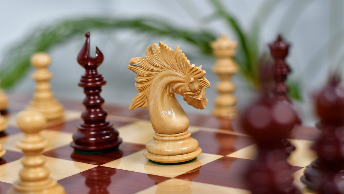 St. Petersburg Luxury Artisan Series Chess Pieces in Bud Rosewood / Boxwood - 4.3" King