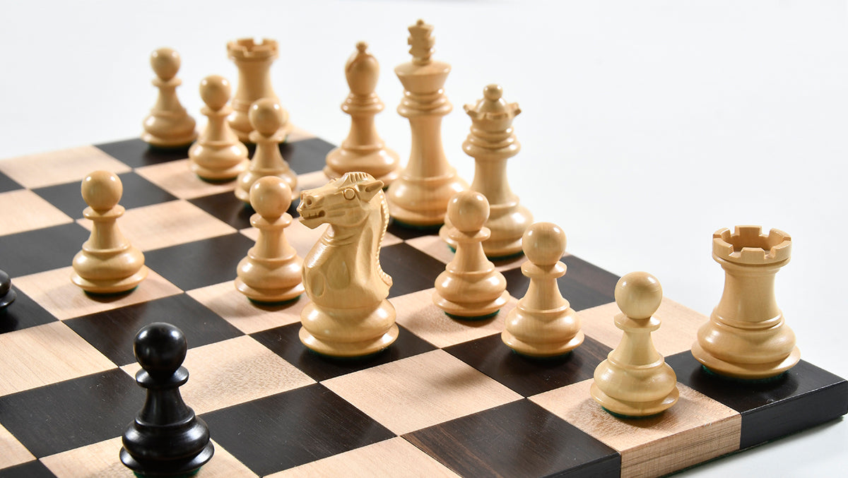The Collector Series Handcarved Staunton Chess Pieces in Ebonized Boxwood & Natural Boxwood - 2.6" King
