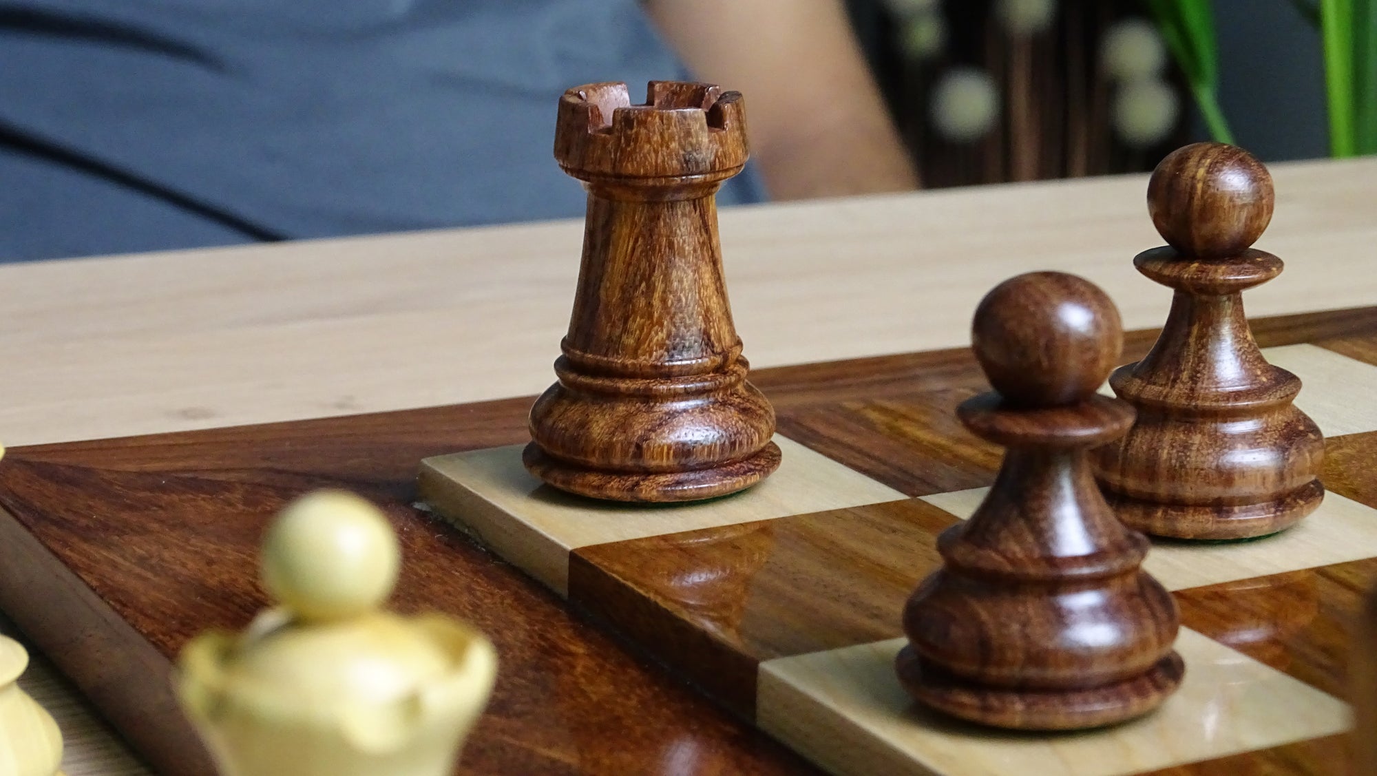 chess board pieces
