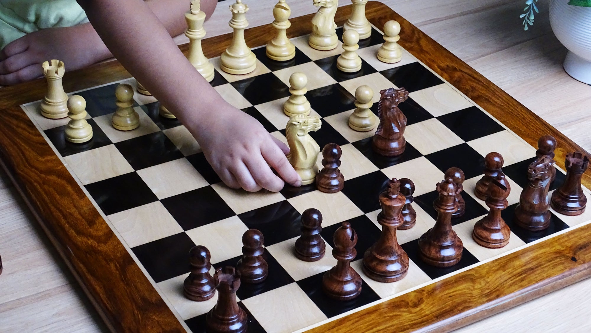 chess pieces dark
