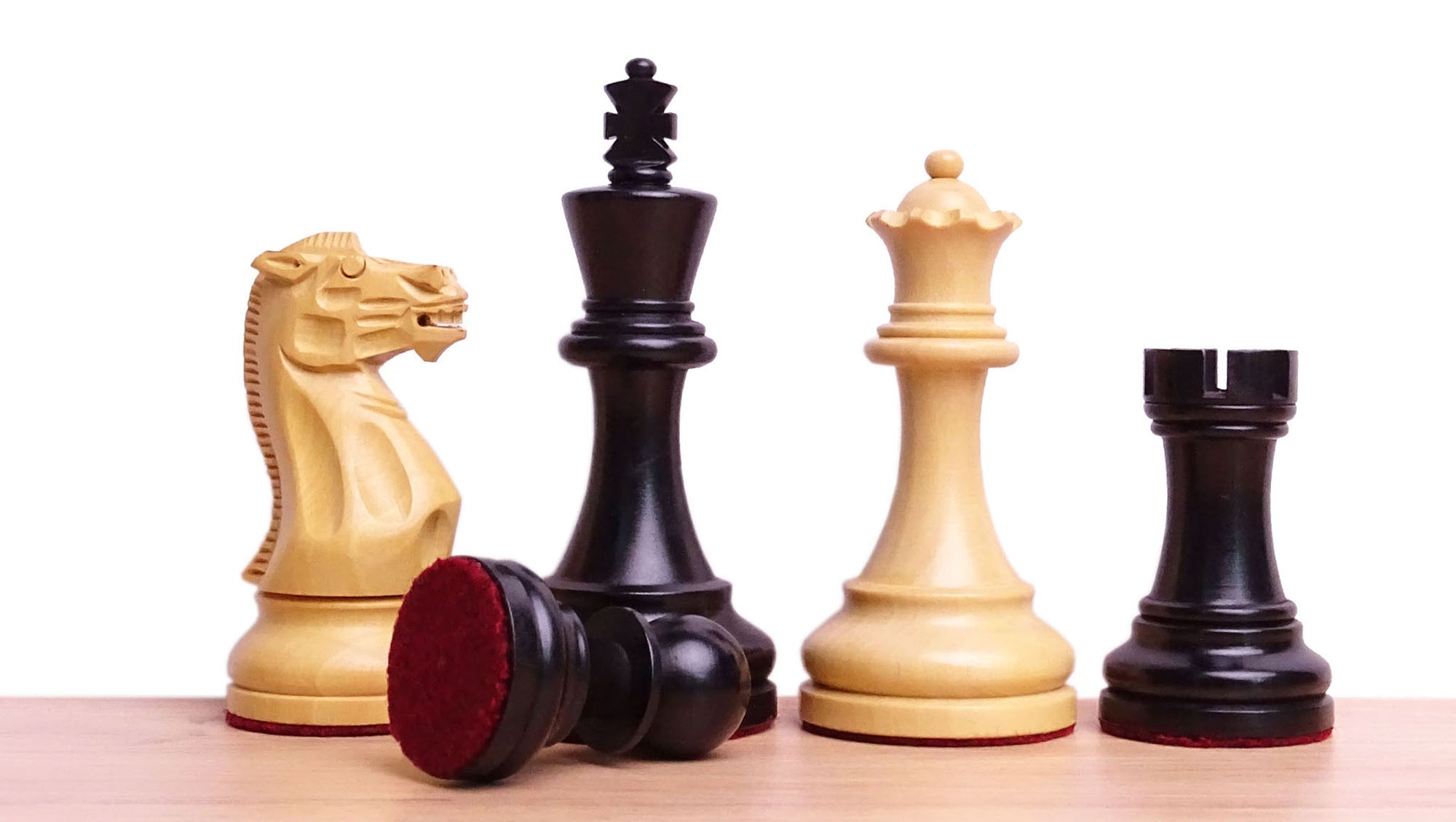 chess pieces modern

