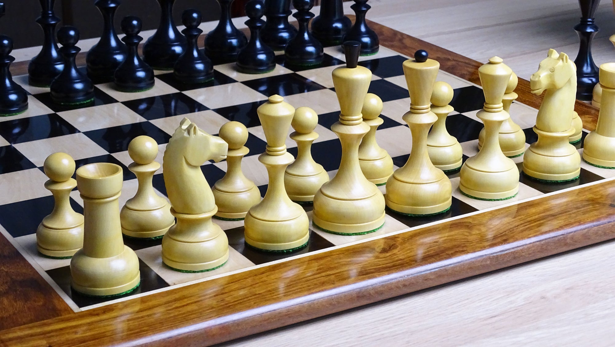 chess set of 1950s